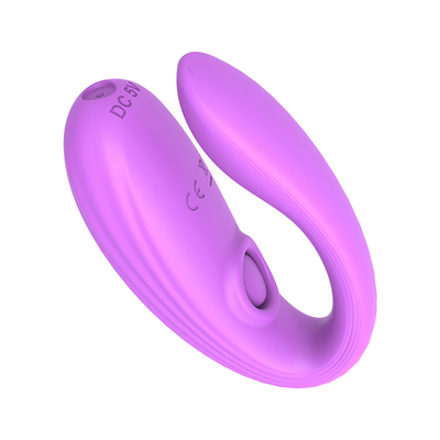 Tidak terlihat memakai alat pijat anal dan klitoris yang terbuat dari silikon medis bentuk U G spot vibrator mainan seks untuk wanita