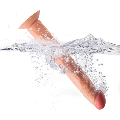 Dildos realistis dengan cangkir sedot besar untuk wanita